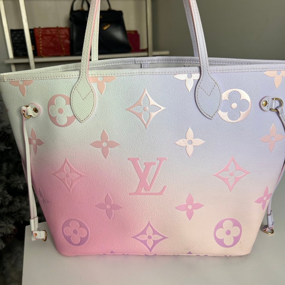 Louis Vuitton Sunrise Pastel in the City Neverfull Ombré Bag - Picture 5 of 5